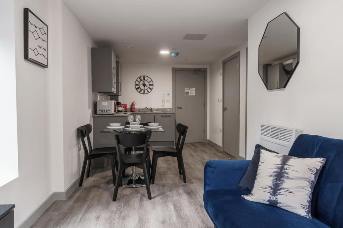 Lovely 1 Bed Apartment In Liverpool Centre Kültér fotó
