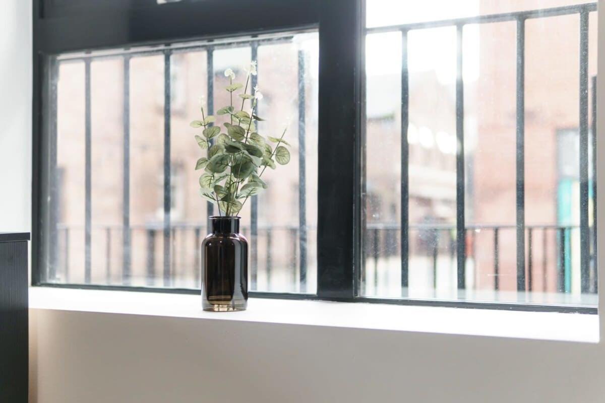Lovely 1 Bed Apartment In Liverpool Centre Kültér fotó